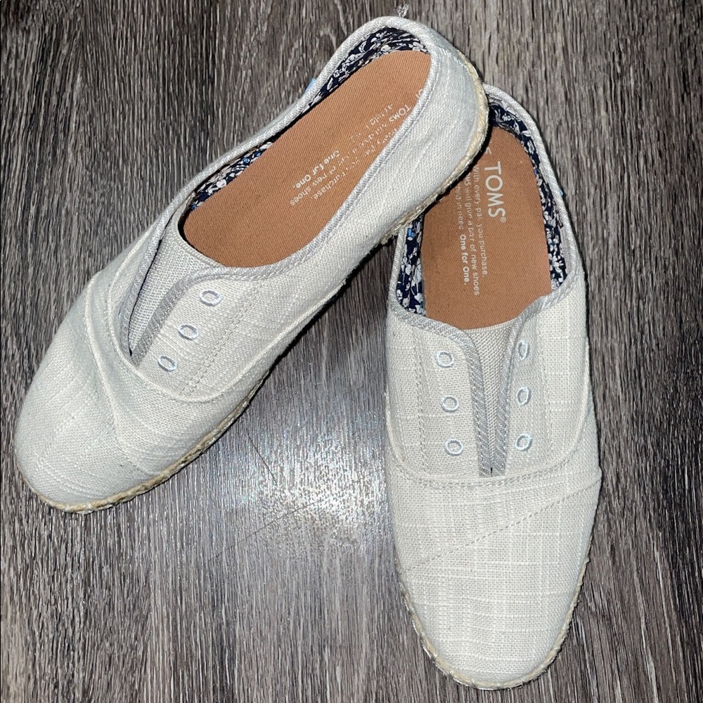 TOMS Light Tan Canvas Slip-Ons
